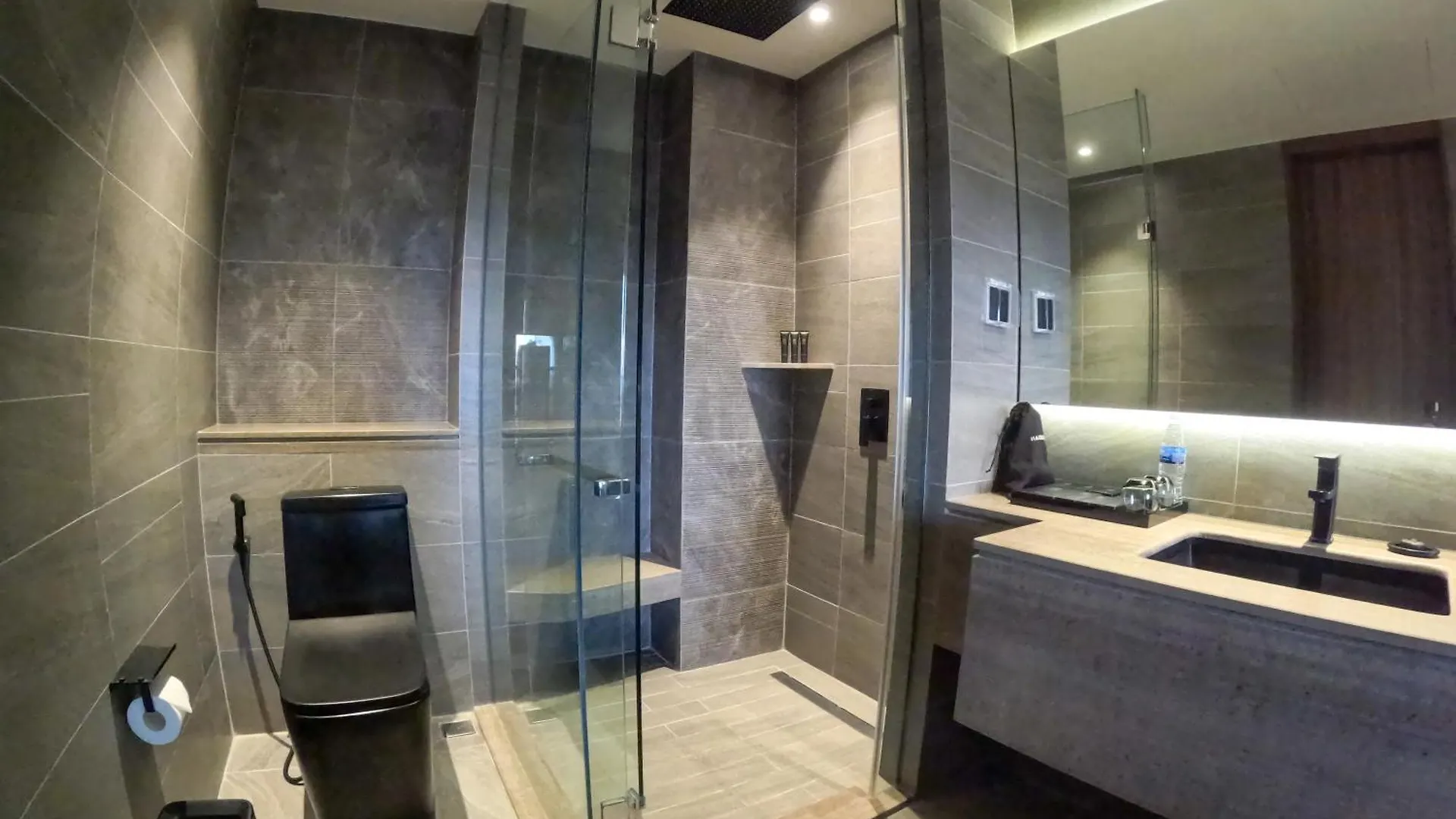 Grand La Vogue Hotel And Casino Sihanoukville