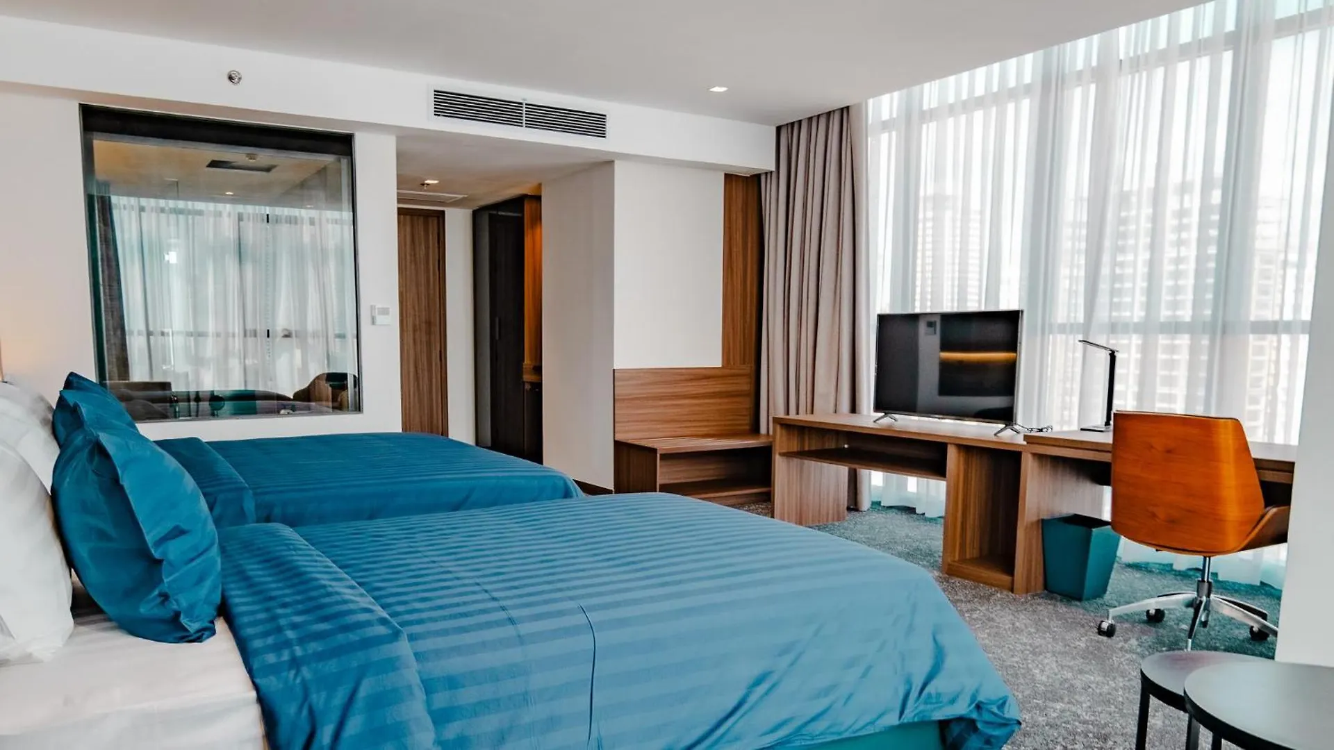 Grand La Vogue Hotel And Casino Sihanoukville 4*,
