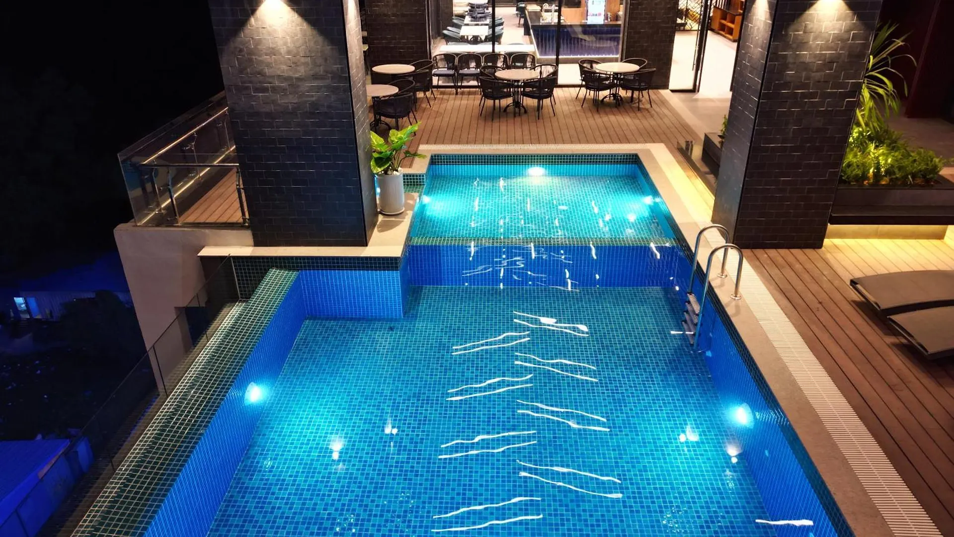 Grand La Vogue Hotel And Casino 시아누크빌